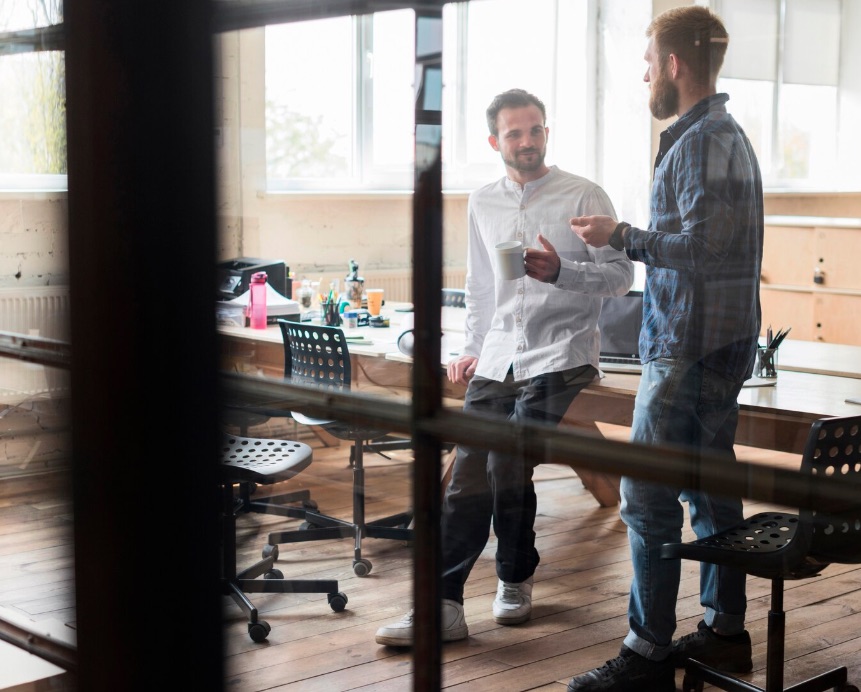 Team Domae al lavoro sulla progettazione di un sistema AI per abitazione privata